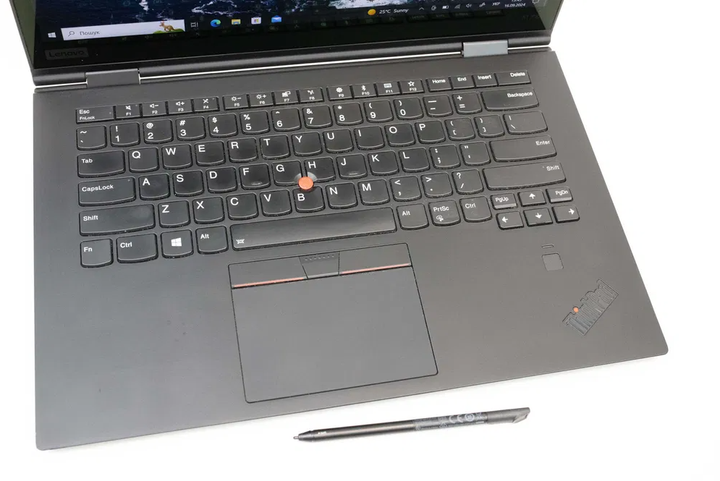 Ноутбук Lenovo ThinkPad X1 YOGA G3 i5-8350U 16RAM 256SSD FHD IPS LTE/4G 14” Б/В - Фото 4 Ноутбук Lenovo ThinkPad X1 YOGA G3 i5-8350U 16RAM 256SSD FHD IPS LTE/4G 14” Б/В - зображення 4