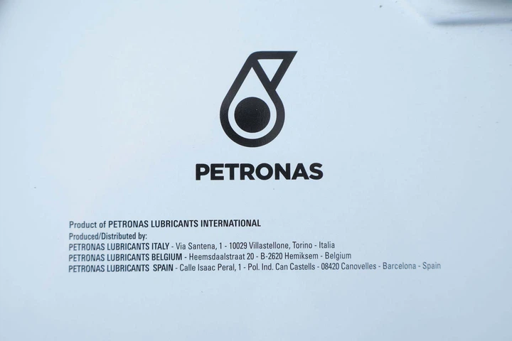 Моторное масло Petronas SYNTIUM 5000 XS 5W-30 GM Dexos 2/MB 229.51/VW 505.00/505.01/LL-04 ACEA C2/C3 60 л (70660U51EU) - изображение 3