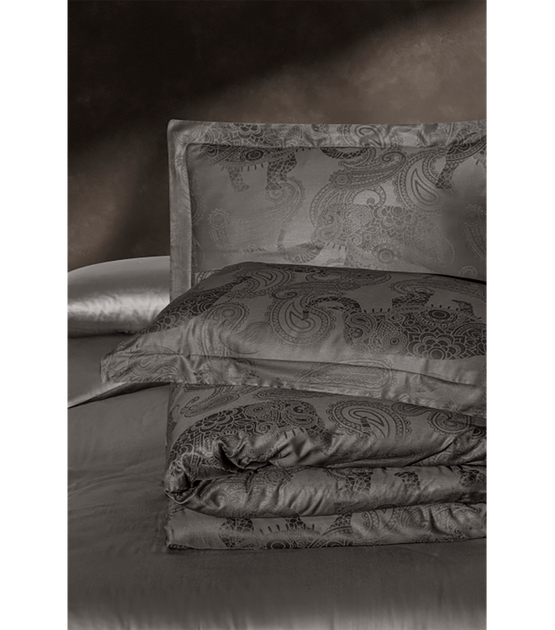Комплект постільної білизни Jacquard Satin Dark Series First Choice - First Choice - JS-228 Doreta Polama - Євро - Сірий - Фото 2 Комплект постільної білизни Jacquard Satin Dark Series First Choice - First Choice - JS-228 Doreta Polama - Євро - Сірий - зображення 2