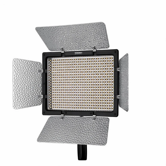 YONGNUO YN600L Pro LED Video Light 三脚付き LED - осветитель, видеосвет Yongnuo YN600L II (YN-600 II