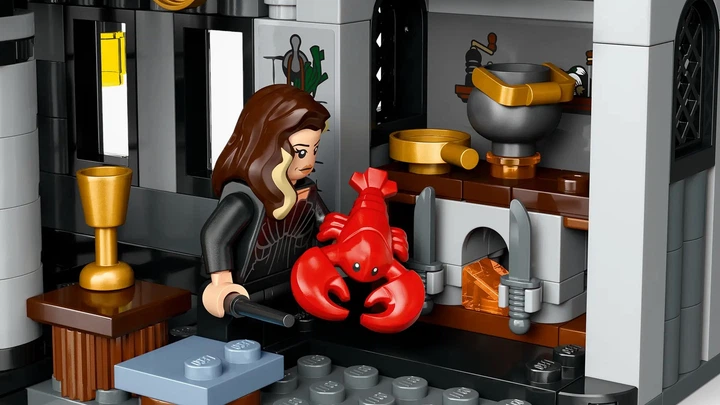 Конструктор LEGO Harry Potter Поместье семьи Мелфой 1601 элемент (76453) - изображение 7