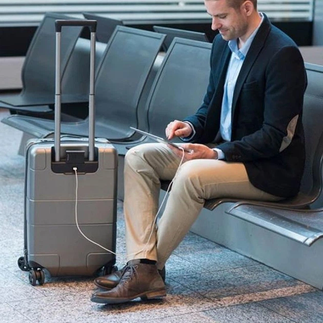 Чемодан Victorinox Travel LEXICON/Titanium 602104 (Маленький) - Фото 11 Чемодан Victorinox Travel LEXICON/Titanium 602104 (Маленький) - изображение 11