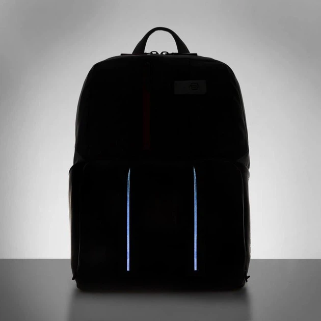 Рюкзак для ноутбука с подсветкой Piquadro URBAN (UB00) Grey-Black CA3214UB00BML_GRN - Фото 2 Рюкзак для ноутбука с подсветкой Piquadro URBAN (UB00) Grey-Black CA3214UB00BML_GRN - изображение 2