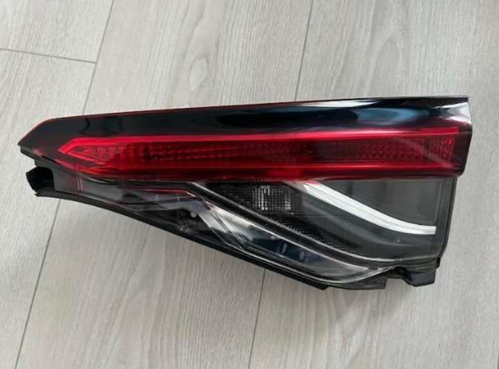 Задня фара оптика ліхтар DEPO на Toyota Corolla E21 правий внутрішній 19- Тойота Королла АМ0051876 - зображення 2