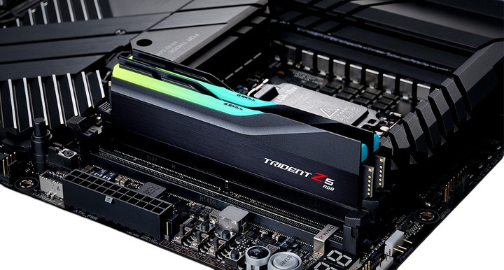 Pamięć RAM G.Skill DDR5-5600 32768MB PC5-44800 (Kit of 2x16384) Trident Z5 RGB Black (F5-5600J2834F16GX2-TZ5RK) - obraz 5