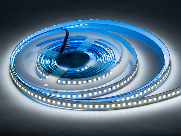 Світлодіодна стрічка 1 м SMD2835 180 LED 24В 15Вт/м 22LM/LED IP20 холодний білий - Фото 2 Світлодіодна стрічка 1 м SMD2835 180 LED 24В 15Вт/м 22LM/LED IP20 холодний білий - зображення 2