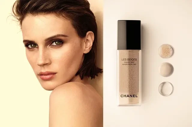 Тональный флюид-тинт для лица Chanel Les Beiges Eau De Teint Water