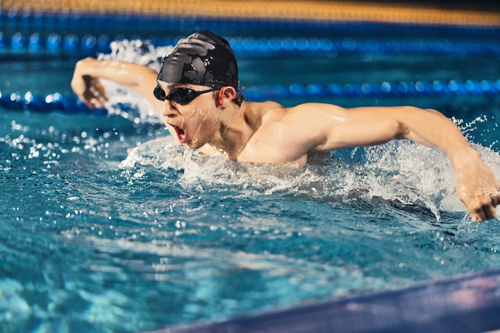 Słuchawki bezprzewodowe kostne Shokz OpenSwim Pro Red (S710-ST-RD) - obraz 11