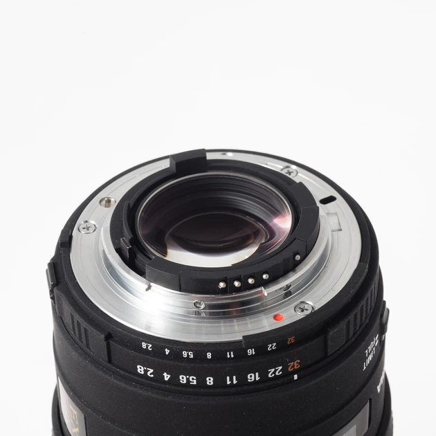 Об'єктив Sigma AF 105mm f/2.8D EX DG Macro для Nikon (1007950
