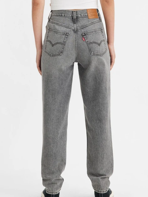 Джинси Mom`s жіночі Levi's 80S Mom Jeans A3506-0011 25-30 Сірі (5401128299065) - Фото 2 Джинси Mom`s жіночі Levi's 80S Mom Jeans A3506-0011 25-30 Сірі (5401128299065) - зображення 2