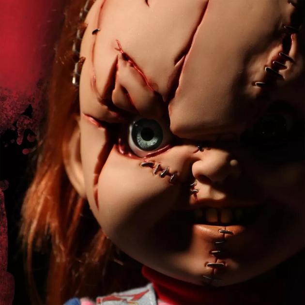 Лялька Mezco Toyz Chucky Child's Play зі звуком 38 см (696198780031) - зображення 3