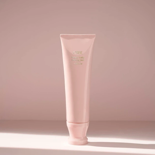 Скраб для шкіри голови Serene Scalp Exfoliating Scrub Oribe 125мл - Фото 1 Скраб для шкіри голови Serene Scalp Exfoliating Scrub Oribe 125мл - зображення 1
