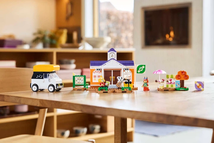 Конструктор LEGO Animal Crossing Концерт K.K. на площади 550 деталей (77052) - изображение 7