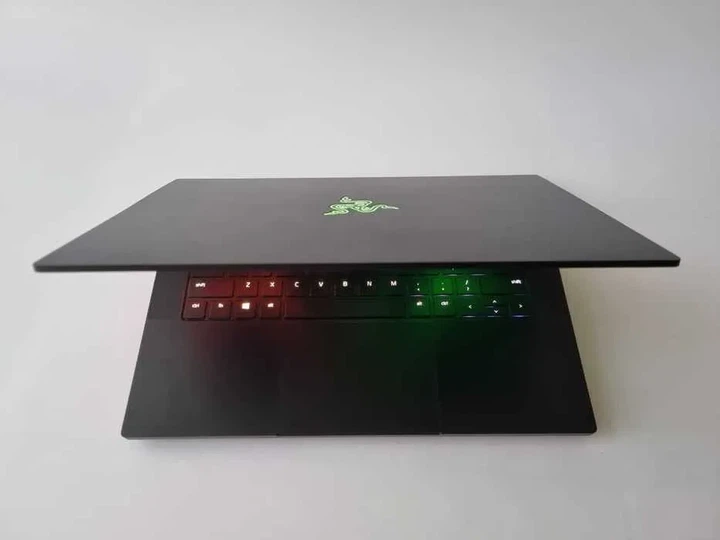 Ноутбук Razer Blade 14 (2022) R9 6900HX/RTX 3070TI/RAM 16GB/SSD 1TB/QHD 165Hz Б\В - зображення 4
