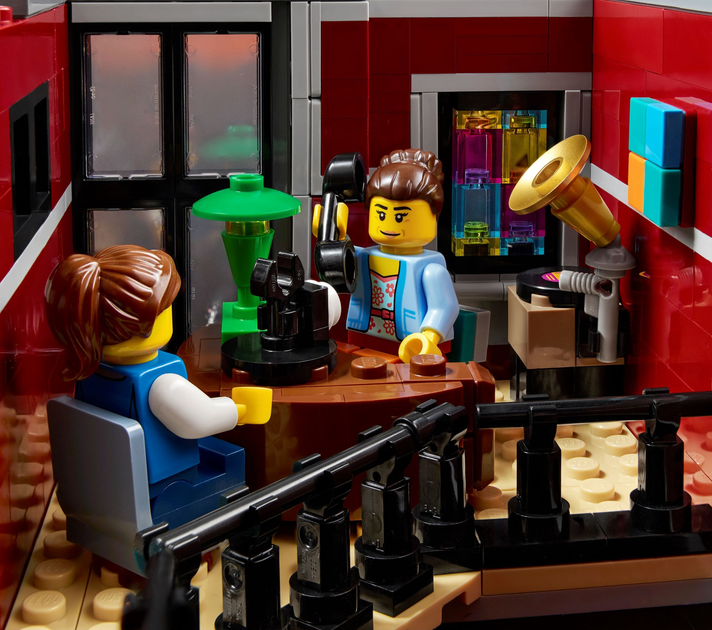 Конструктор LEGO Jazzclub 2293 деталі (5702017416625) - зображення 11