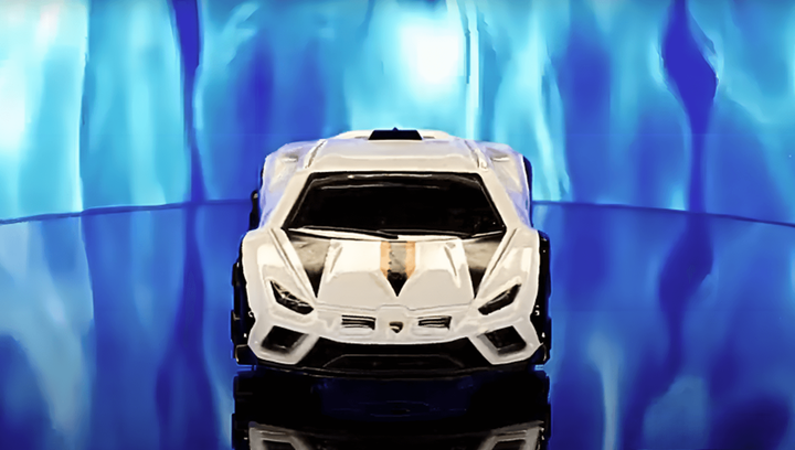 Машинка Базова Hot Wheels Lamborghini Huracán Sterrato Safari 1:64