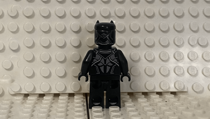 Фигурка Lego Super Heroes Marvel Black Panther with Jet paper bag 242316 1шт - изображение 3