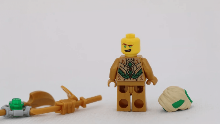 Фигурка Lego Ninjago Ninja Golden Oni Lloyd paper bag 892297 1шт - изображение 5