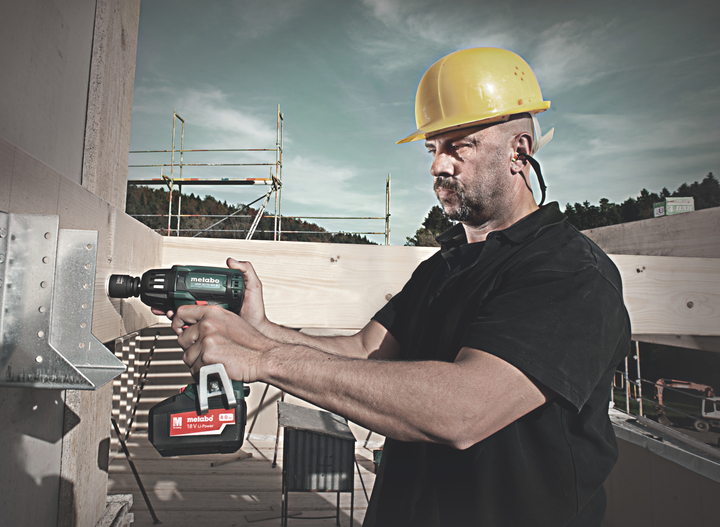 Акумуляторний ударний гайковерт Metabo SSW 18 LTX 400 BL без акумулятора та зарядного пристрою (602205890) - зображення 4