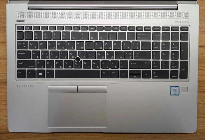 Ультрабук HP EliteBook 850 G6 / 15.6" (1920x1080) IPS / Intel Core i7-8565U (4 (8) ядра по 1.8 - 4.6 GHz) / 16 GB DDR4 / 480 GB SSD / Intel UHD Graphics / WebCam / TouchID / Windows 10 б/у - Фото 3 Ультрабук HP EliteBook 850 G6 / 15.6" (1920x1080) IPS / Intel Core i7-8565U (4 (8) ядра по 1.8 - 4.6 GHz) / 16 GB DDR4 / 480 GB SSD / Intel UHD Graphics / WebCam / TouchID / Windows 10 б/у - изображение 3