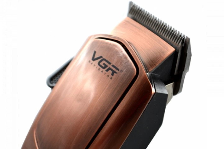 Професійна дротова машинка для стрижки VGR V-131 Pro Коричнева + Ножиці та Гребінець - зображення 12