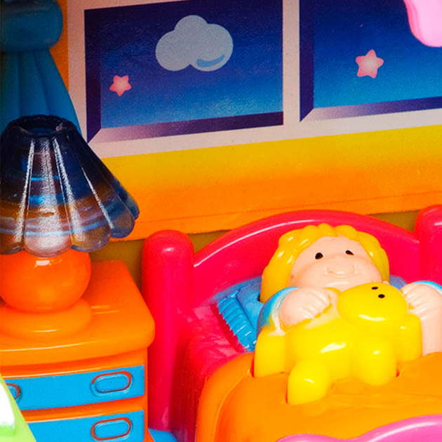 Ігровий набір Kiddieland Заміський будинок зі світловими та звуковими ефектами (0661148327307) - зображення 9