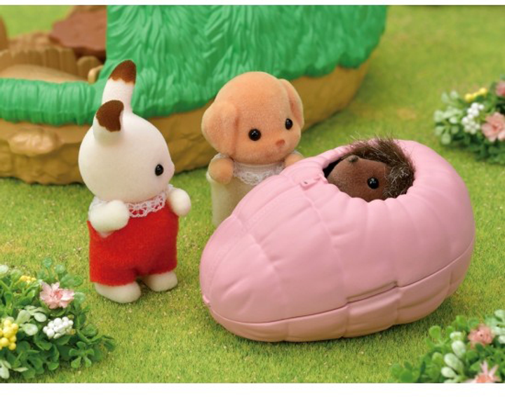 Ігровий набір Epoch Sylvanian Families будиночок для їжачка (5054131054536) - зображення 4