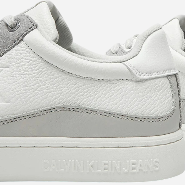 Sneakersy męskie skórzane Calvin Klein Jeans YM0YM01153-0IR 43 Białe (8721107093222) - obraz 6