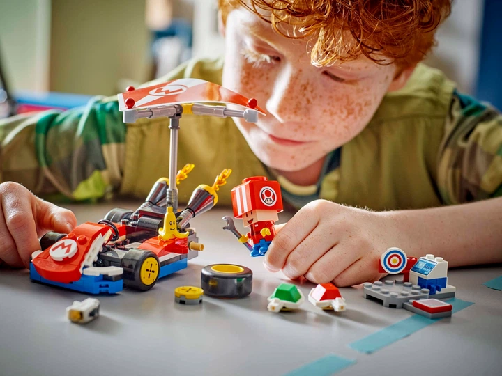 Конструктор LEGO Super Mario Mario Kart: Стандартный Карт 174 элемента (72032) - изображение 8