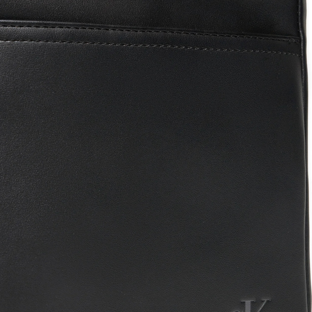 Torba listonoszka męska mała Calvin Klein K50K513032-BEH Czarna (8721107052304) - obraz 4