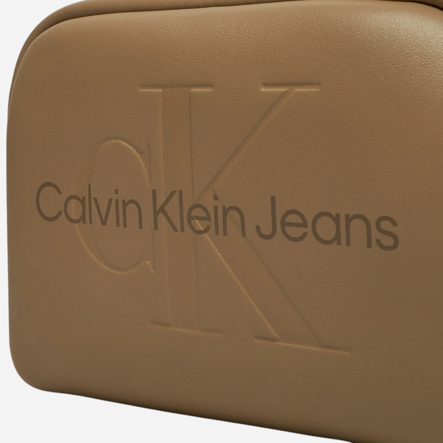 Сумка крос-боді через плече жіноча маленька Calvin Klein Jeans K60K612220-PBF Світло-коричнева (8721107059044) - зображення 4