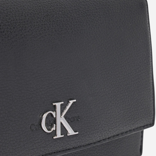 Сумка крос-боді через плече жіноча маленька Calvin Klein Jeans K60K612233-BEH Чорна (8721107058894) - зображення 3