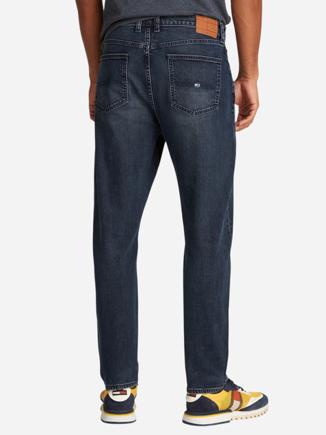 Джинси Regular fit чоловічі Tommy Jeans DM0DM20543-1BK 32-34 Темно-сині (8720638466406) - зображення 2