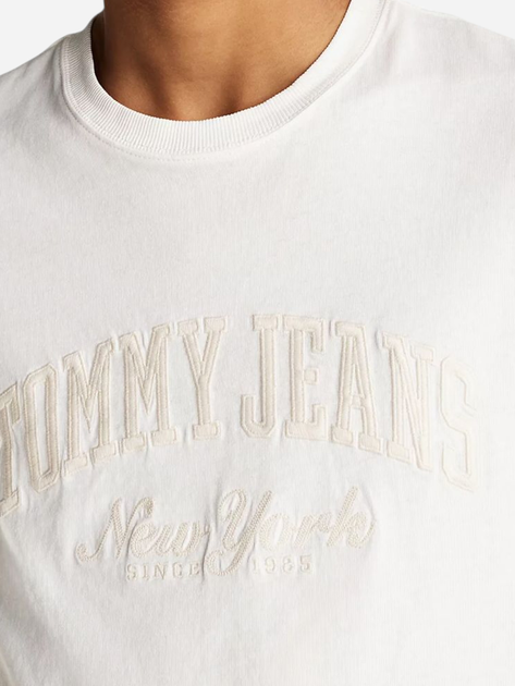 Футболка бавовняна чоловіча Tommy Jeans DM0DM20356-YBL 2XL Біла (8720638451662) - зображення 4