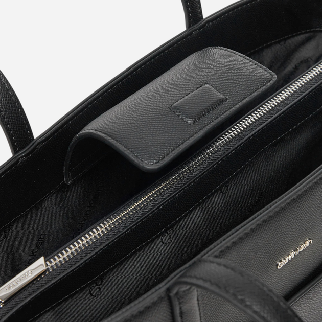 Сумка шопер жіноча Calvin Klein K60K613086-BEH Чорна (8721107067940) - зображення 5