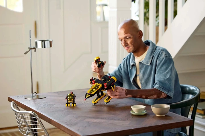 Конструктор LEGO Icons Блектрон Ренегат 1151 элемент (10355) - изображение 12