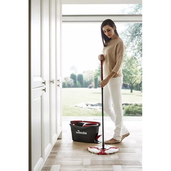 Набір для збирання Vileda TURBO 2in1 Microfibre 163422 (видаляє 99% бактерій, легкий віджимання, всі типи підлог) - Фото 9 Набір для збирання Vileda TURBO 2in1 Microfibre 163422 (видаляє 99% бактерій, легкий віджимання, всі типи підлог) - зображення 9