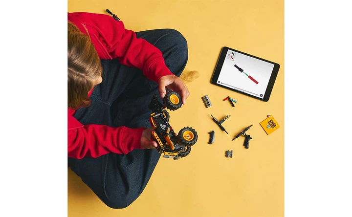Конструктор Lego Technic Monster Jam DIGatron с инерционным двигателем, 218 деталей 42199 - изображение 2