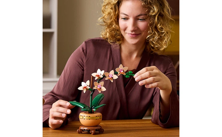 Конструктор LEGO Міні орхідея 274 деталей (10343) - зображення 3