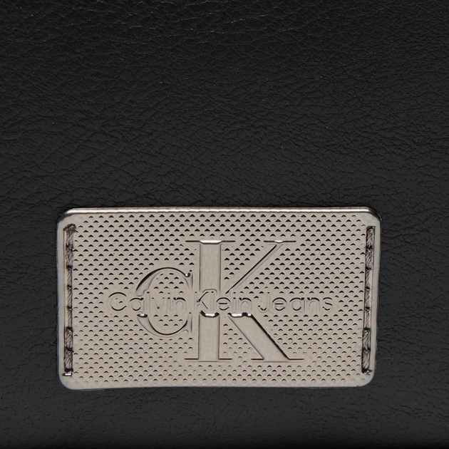 Сумка на пояс бананка чоловіча Calvin Klein K50K511393-BEH Чорна (8720109149692) - зображення 5