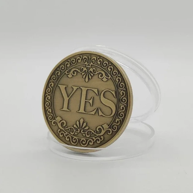Сувенірна подарункова монета Yes/No (Так/Ні), монета для прийняття рішень, у чохлі-капсулі, золотого кольору - Фото 4 Сувенірна подарункова монета Yes/No (Так/Ні), монета для прийняття рішень, у чохлі-капсулі, золотого кольору - зображення 4