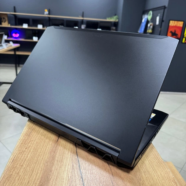 Ігровий ноутбук Acer ConceptD 5 CN517-71/ 17.3" 4K ( 3840x2160), IPS 100% sRGB/ Intel Core i7 9750H (6 ядер/ 12 потоків)/ NVIDIA GeForce RTX 2060 (на 6 GB)/ 32 GB/ 1 TB NVME (Б/В) - Фото 5 Ігровий ноутбук Acer ConceptD 5 CN517-71/ 17.3" 4K ( 3840x2160), IPS 100% sRGB/ Intel Core i7 9750H (6 ядер/ 12 потоків)/ NVIDIA GeForce RTX 2060 (на 6 GB)/ 32 GB/ 1 TB NVME (Б/В) - зображення 5