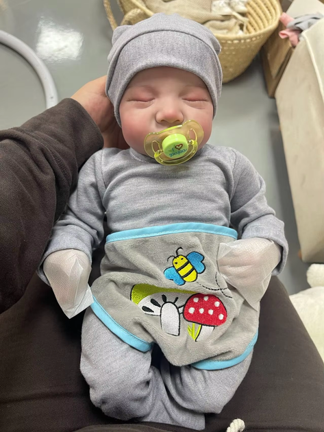 Максимально реалістична лялька Пупс-немовля (49 см) ABC - Фото 2 Максимально реалістична лялька Пупс-немовля (49 см) ABC - зображення 2
