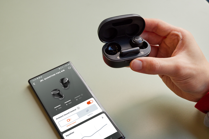 Słuchawki JBL Quantum TWS Air Black (JBL-QNTMAIR-BLK) - obraz 10