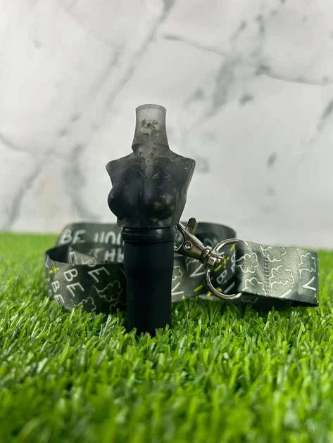 Персональный мундштук ручной работы Vibe Hookah - Tits Total Black - Фото 1 Персональный мундштук ручной работы Vibe Hookah - Tits Total Black - изображение 1