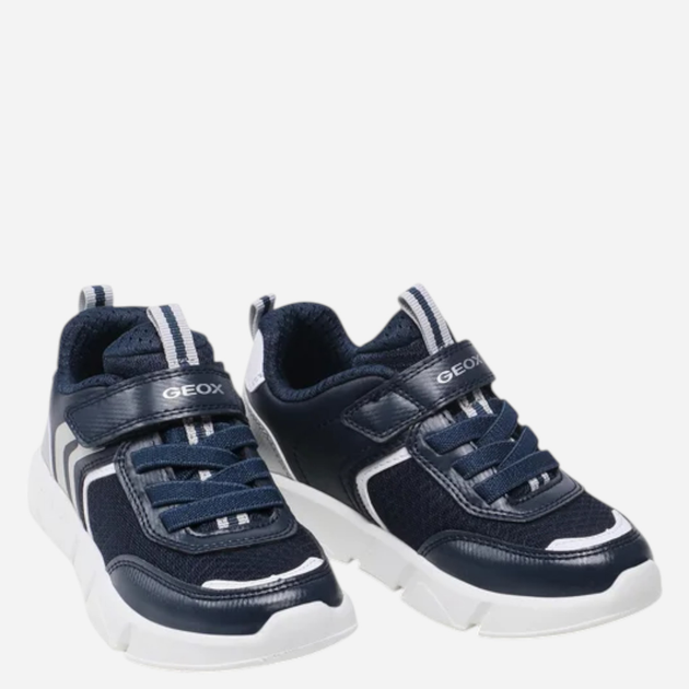 Buty sportowe chłopięce z białą podeszwą Geox J16DMA0CE14-C0673 26 Granatowe (8050036460172) - obraz 3