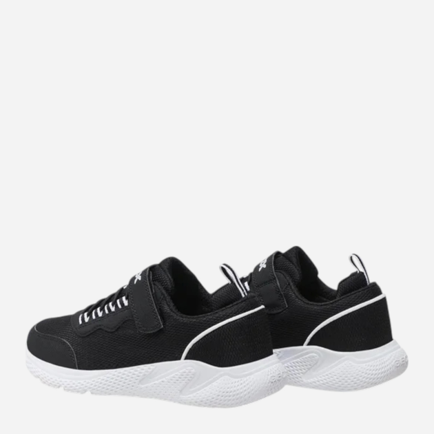 Buty sportowe chłopięce z białą podeszwą Geox J25GBE07TCE-C0127 33 Czarne (8056206062450) - obraz 4