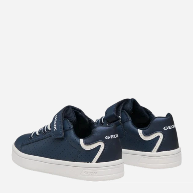 Tenisówki chłopięce na rzepy Geox J355VA054FU-C4211 33 Granatowe (8050036988911) - obraz 4