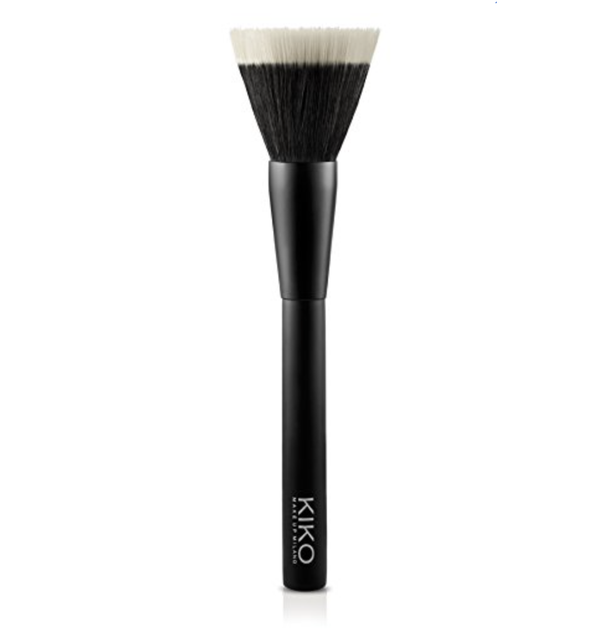 Пензель для тональної основи Kiko Milano face 106 stipling foundation brush (без картонного паковання) - Фото 1 Пензель для тональної основи Kiko Milano face 106 stipling foundation brush (без картонного паковання) - зображення 1