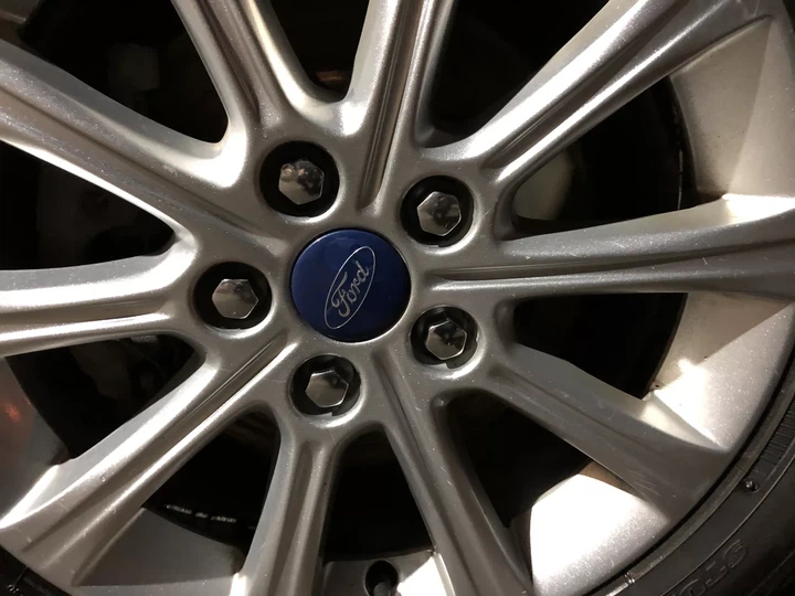 Комплект ковпачків у диски Ford (54 мм), емблеми у колеса (набір 4 шт.) Blue-Silver - зображення 5